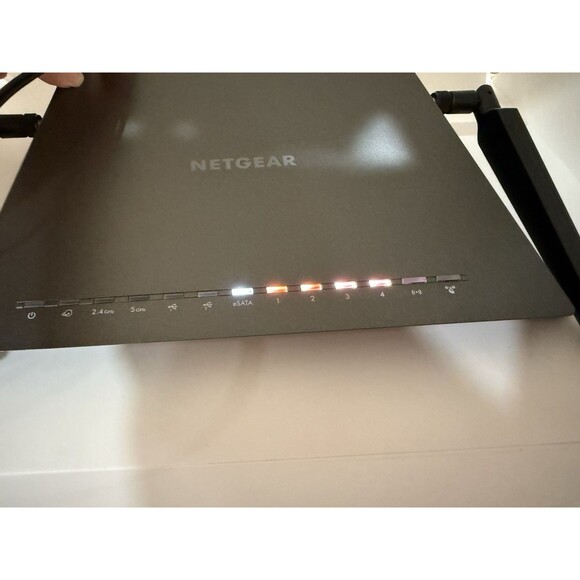Netgear Nighthawk X4 R7500 2330 Mbps 4-Port Gb Wireless N Router Fast Games Test - Picture 6 of 16